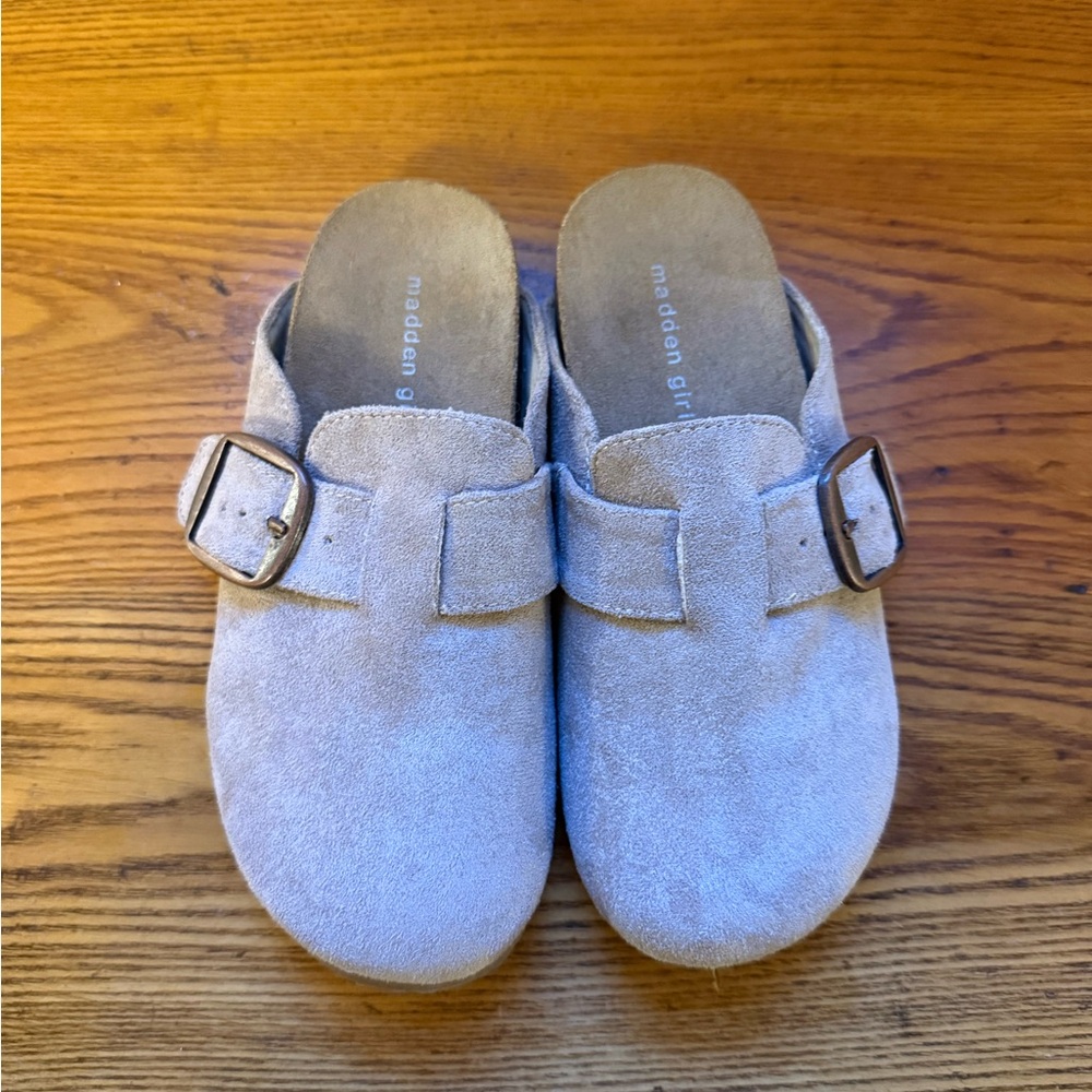 Madden Girl Kids Slip On Clogs - Tan with Buckle NWOT